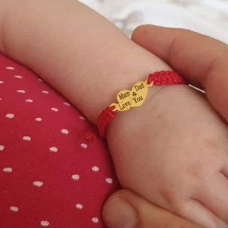 bratara personalizata pentru bebelusi cu nume din argint placat cu aur 24K doua inimioare