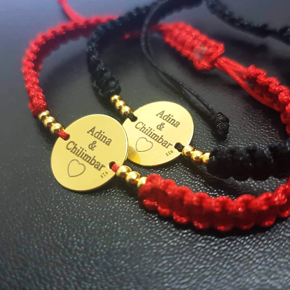 Set Bratari Impletite Personalizate Pentru Cuplu - Banut 16,50mm - "Ne-am iubit intentionat" - Pandantive Argint Placat Cu Aur 24K